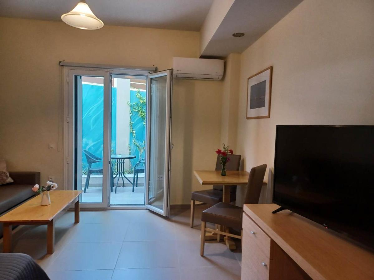 Hotel Estia Финикунда Экстерьер фото