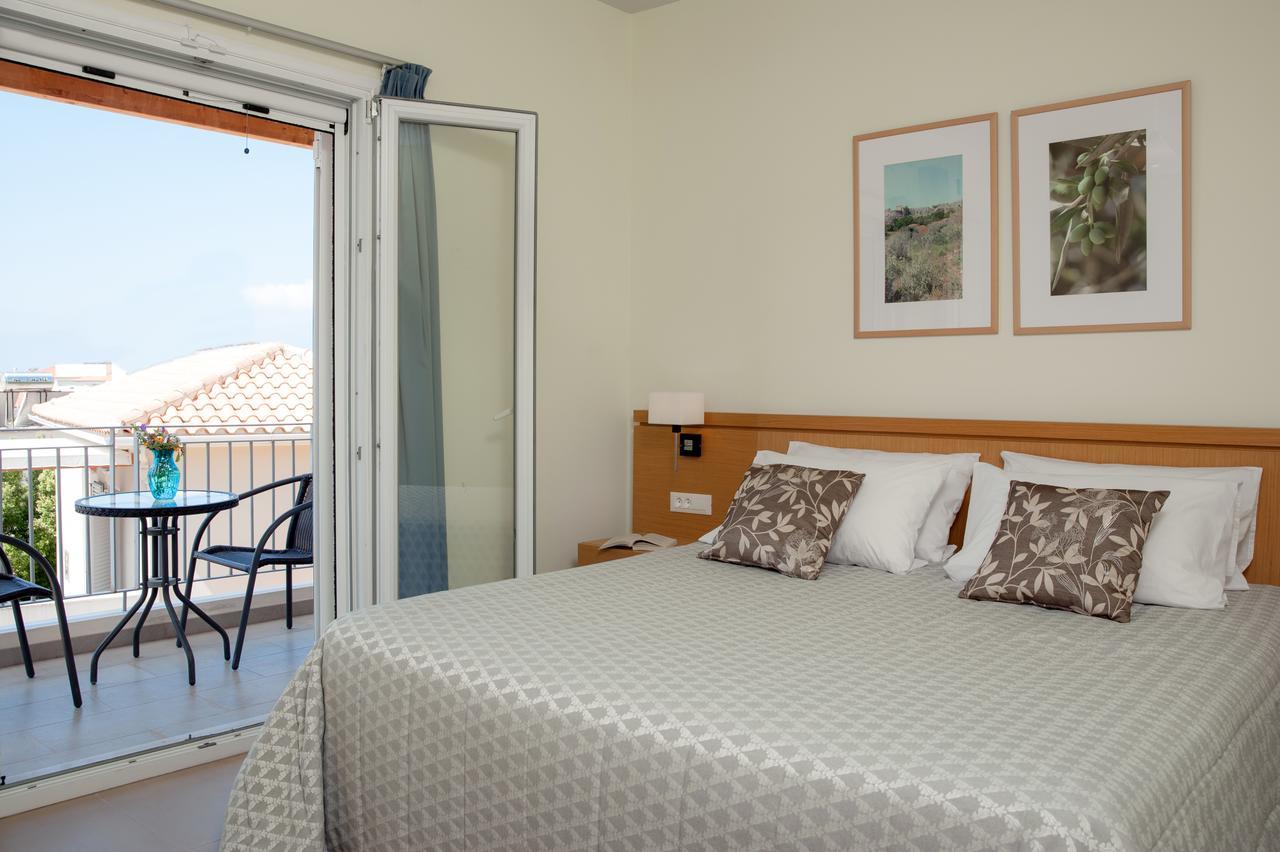 Hotel Estia Финикунда Экстерьер фото